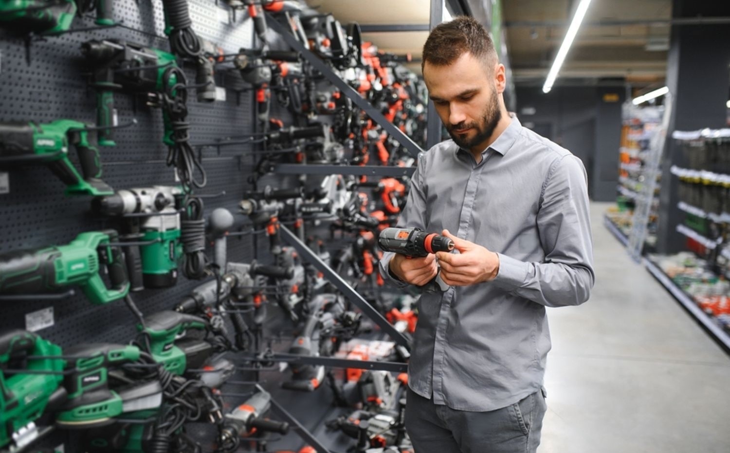 Comercio de Materiales de Construcción y Ferretería